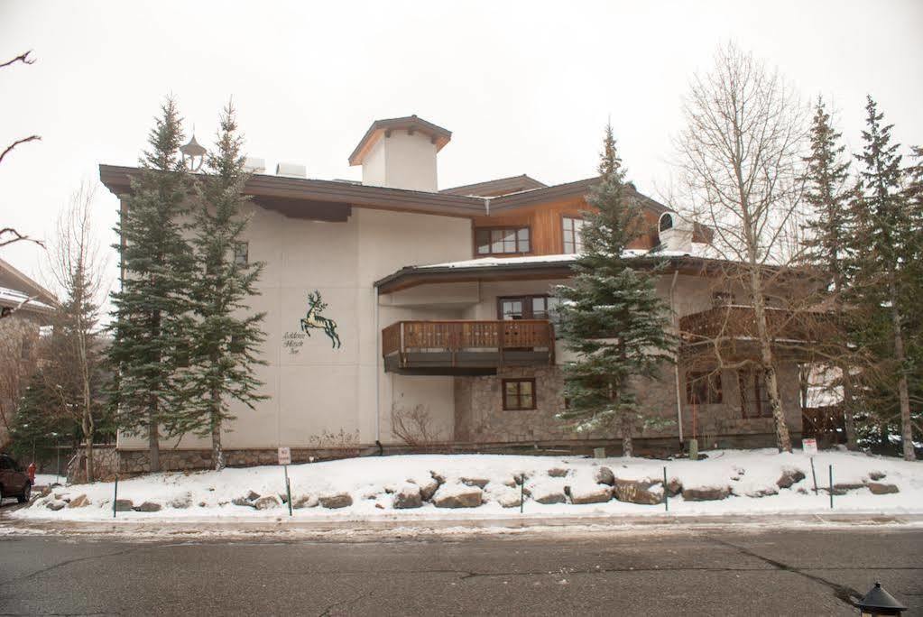 Goldener Hirsch Hotel Парк Сити Екстериор снимка
