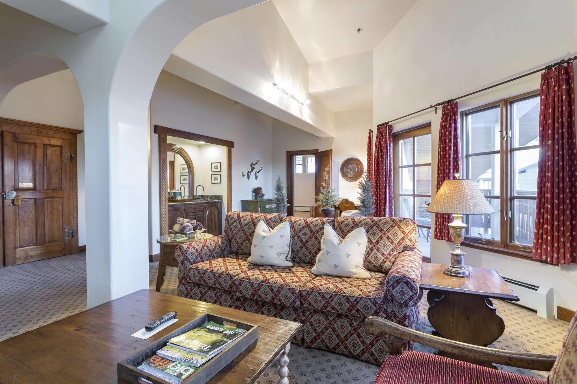 Goldener Hirsch Hotel Парк Сити Екстериор снимка